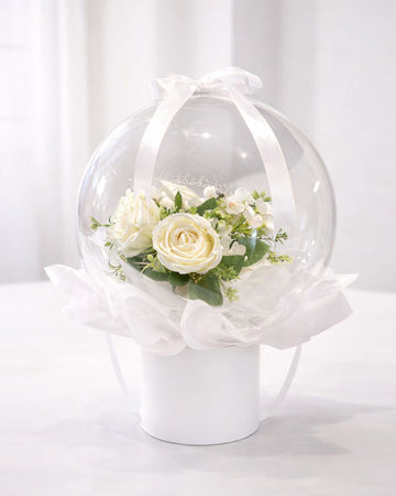 Eternal Bloom Balloon Dome – White Elegance