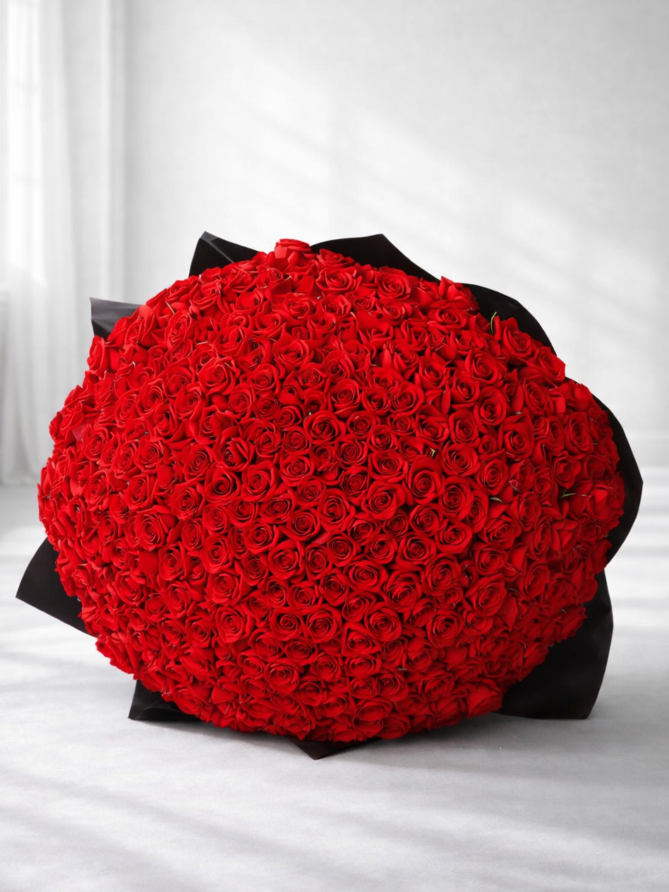 Luxury Red Rose Bouquet